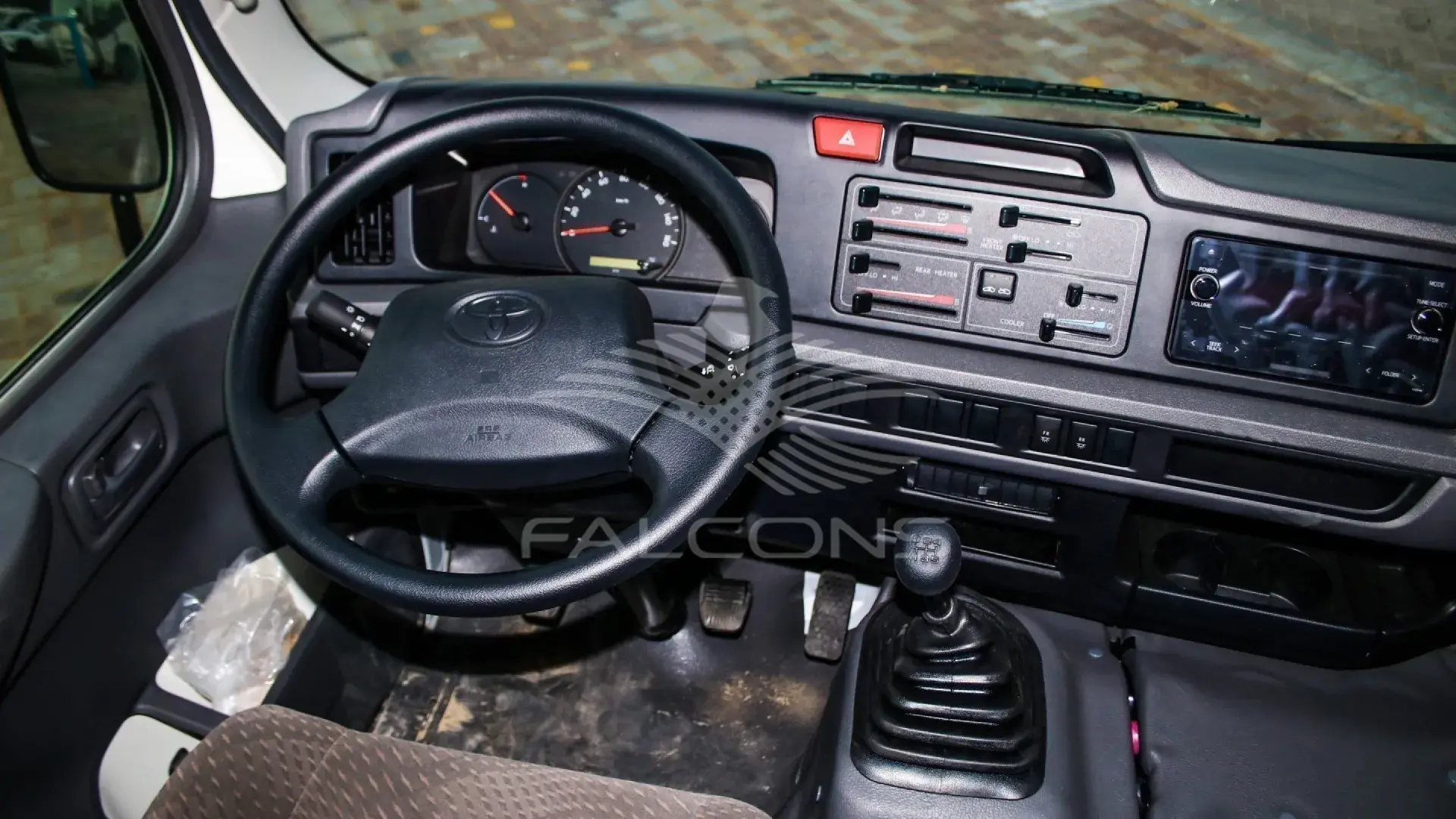4.2L MT 2024 - Image 11