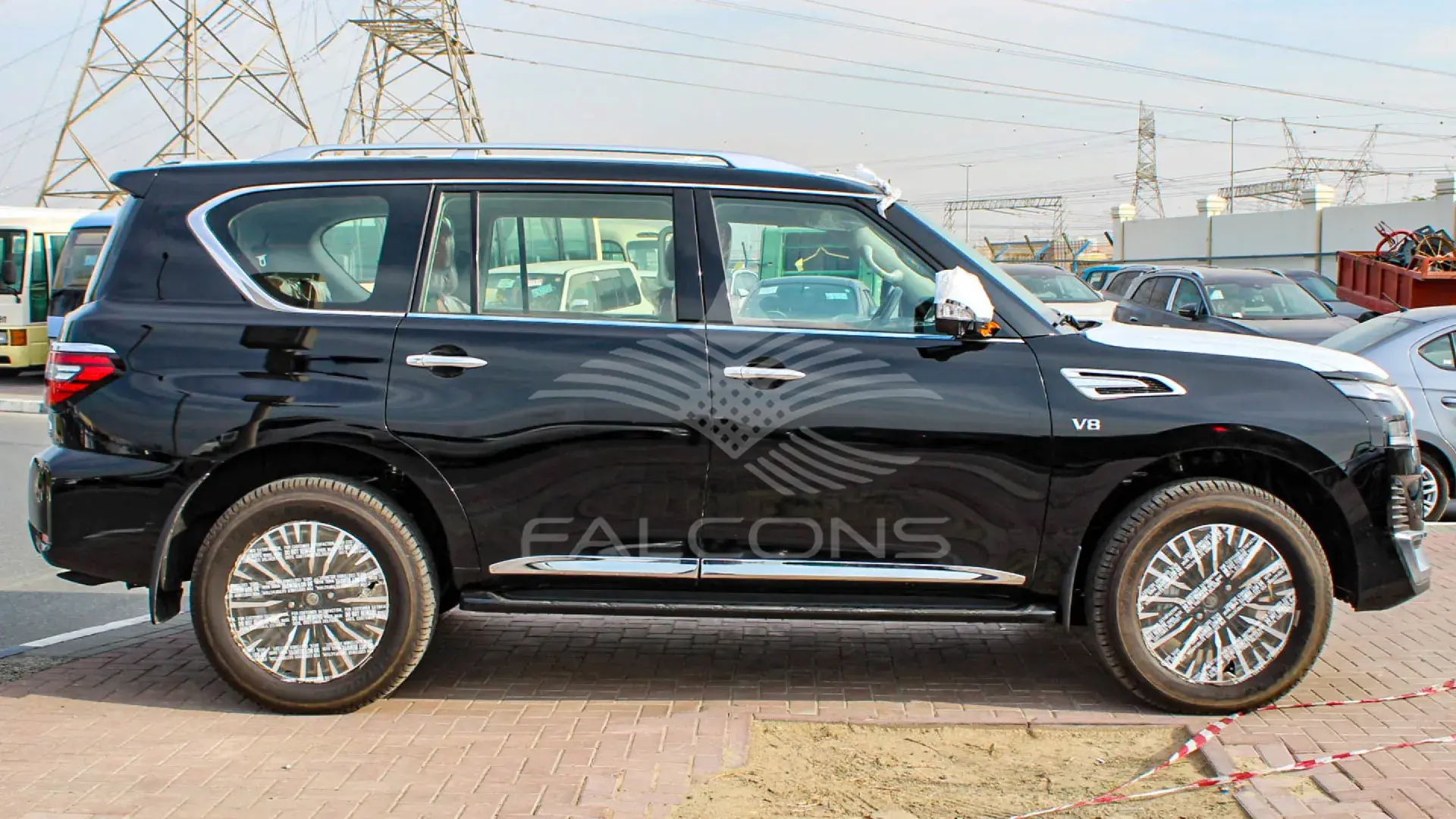 PLATINUM CITY 5.6L V8 AT - Image 12