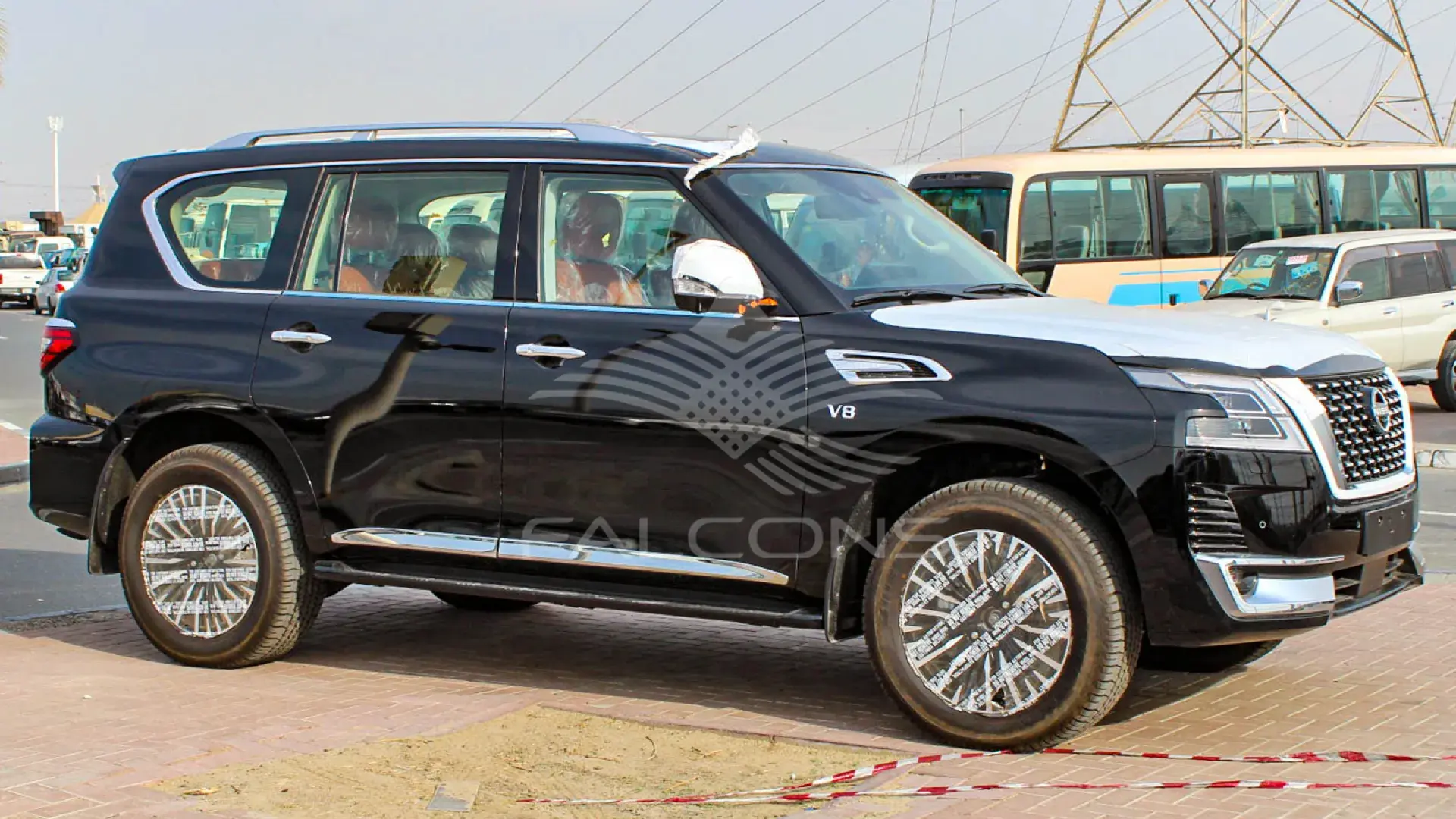 PLATINUM CITY 5.6L V8 AT - Image 13