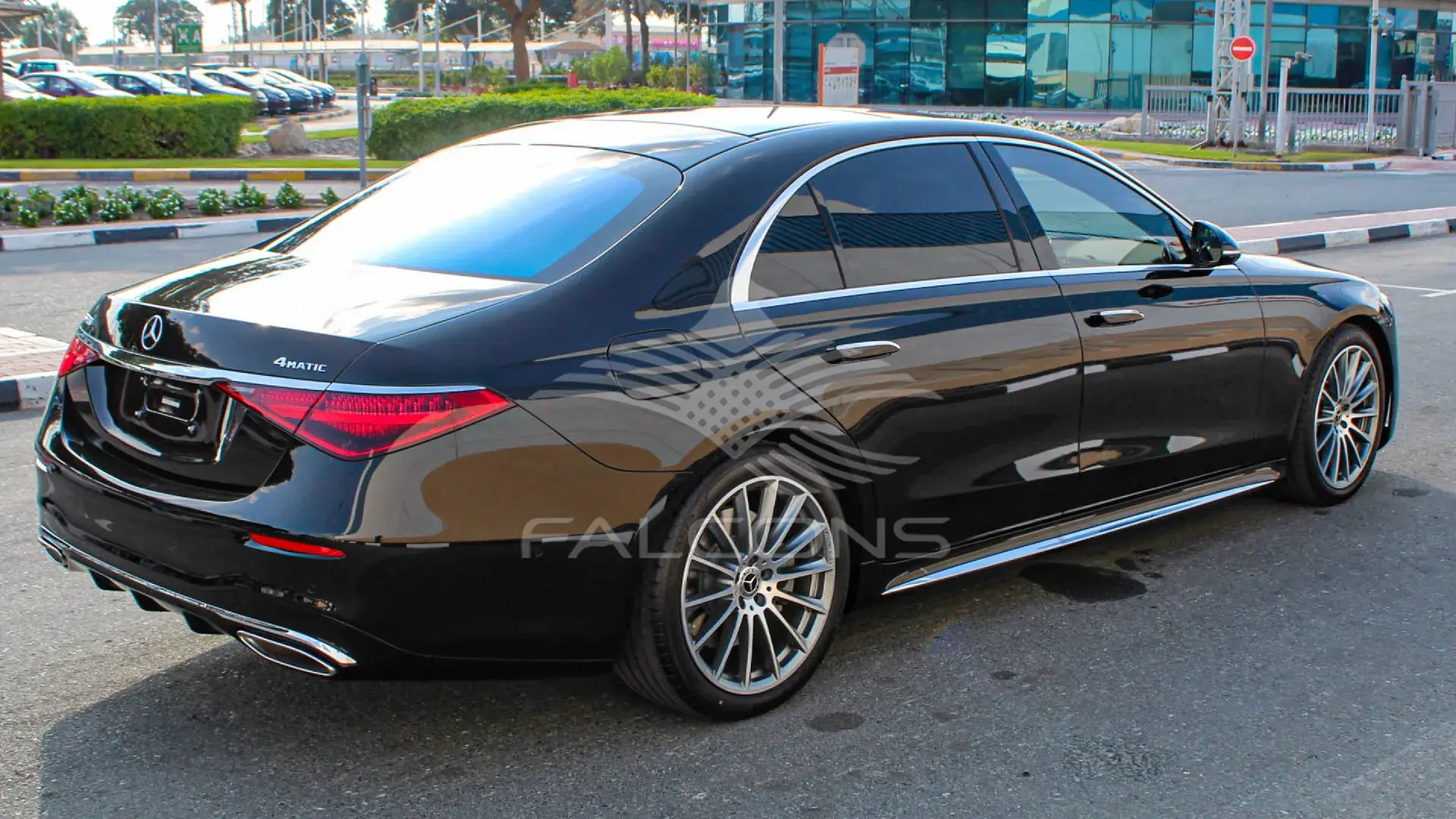 4MATIC 4.0L V8 9AT 2023 - Image 3