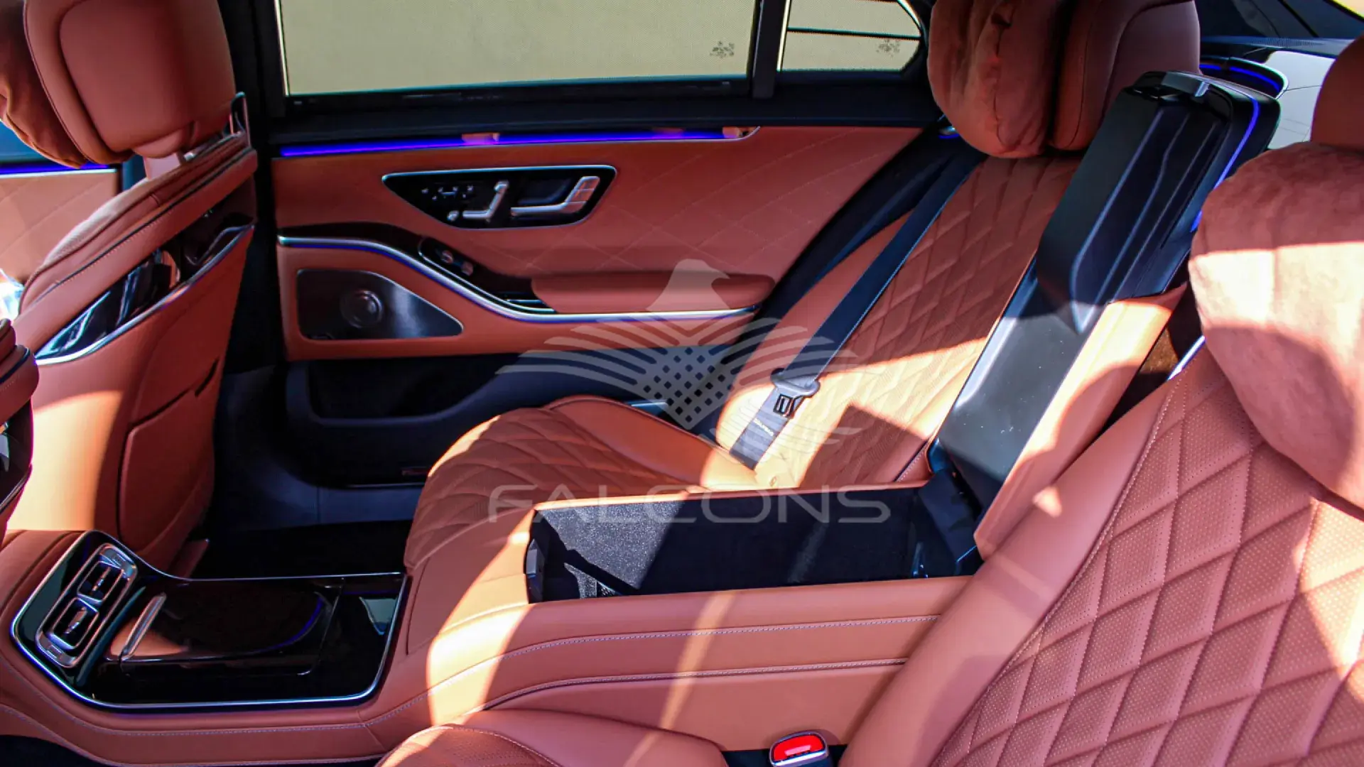4MATIC 4.0L V8 9AT 2023 - Image 17