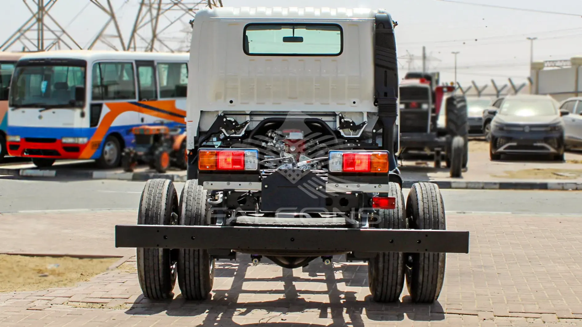 710L 4.0L LIGHT DUTY TRUCK MT - Image 4