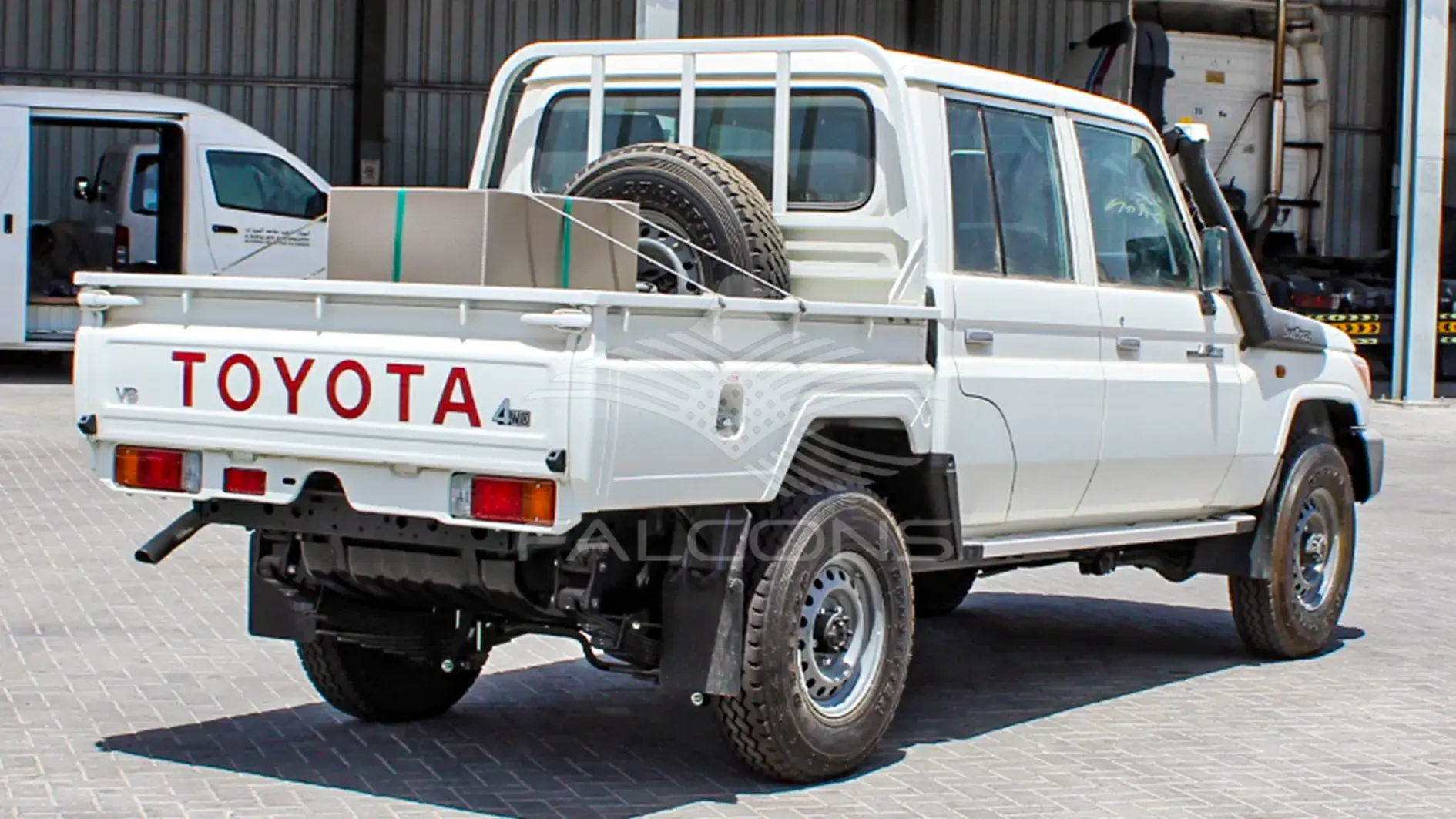 4.5L V8 DC Turbo Diesel - 6 Seater MT - Image 5