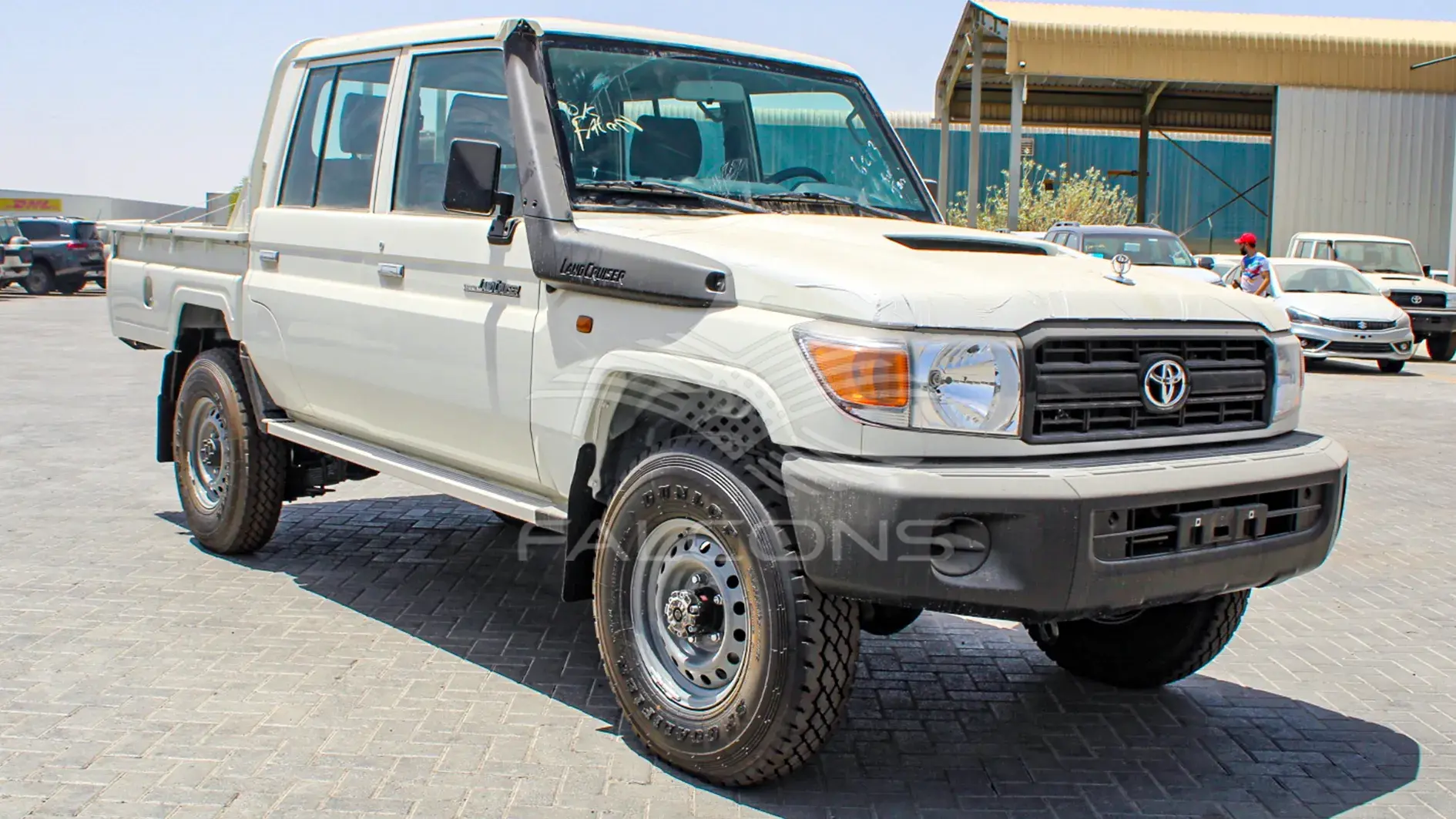 4.5L V8 DC Turbo Diesel - 6 Seater MT - Image 13