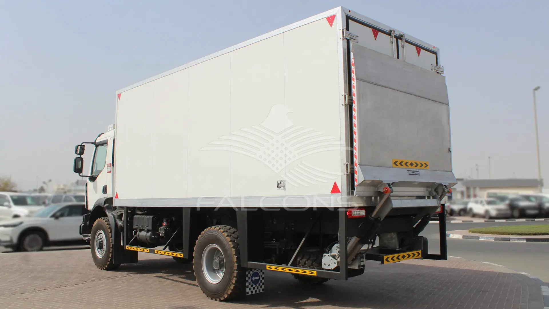 7.0L D14 HIGH 4X4 E6 - Image 2