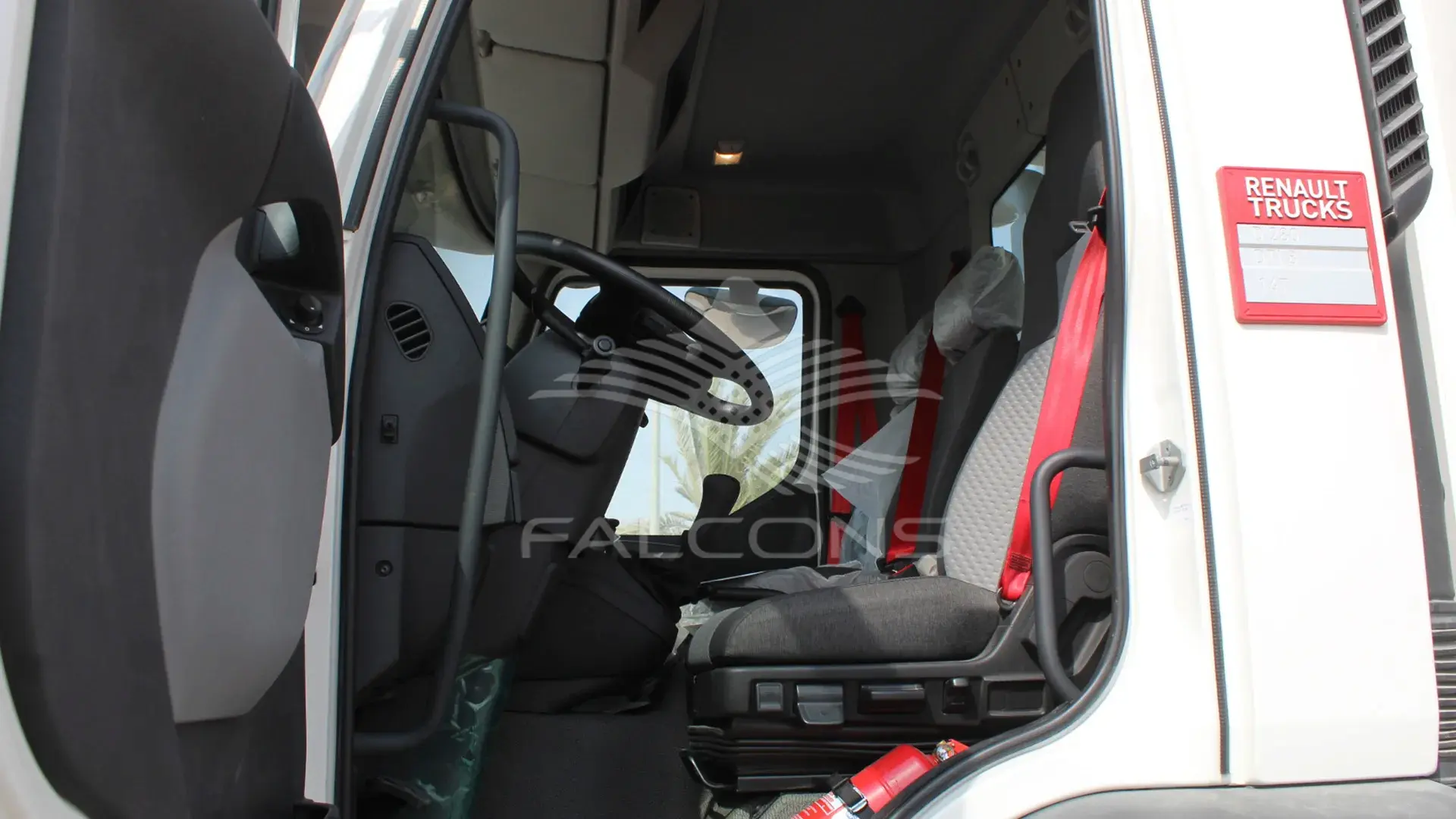 7.0L D14 HIGH 4X4 E6 - Image 9