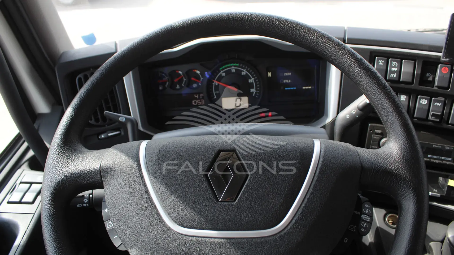 7.0L D14 HIGH 4X4 E6 - Image 15
