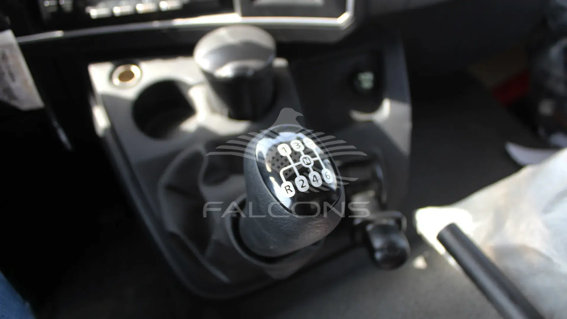 7.0L D14 HIGH 4X4 E6 - Image 17