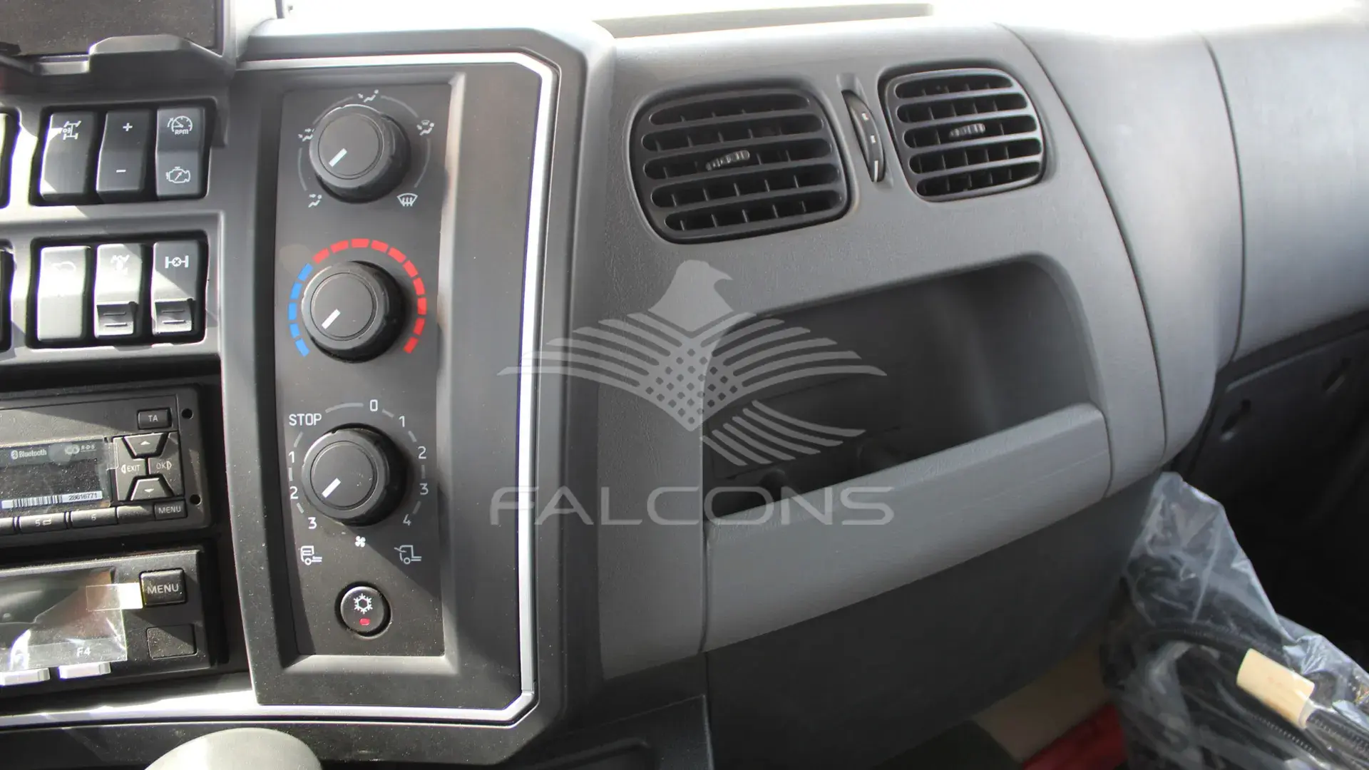 7.0L D14 HIGH 4X4 E6 - Image 18