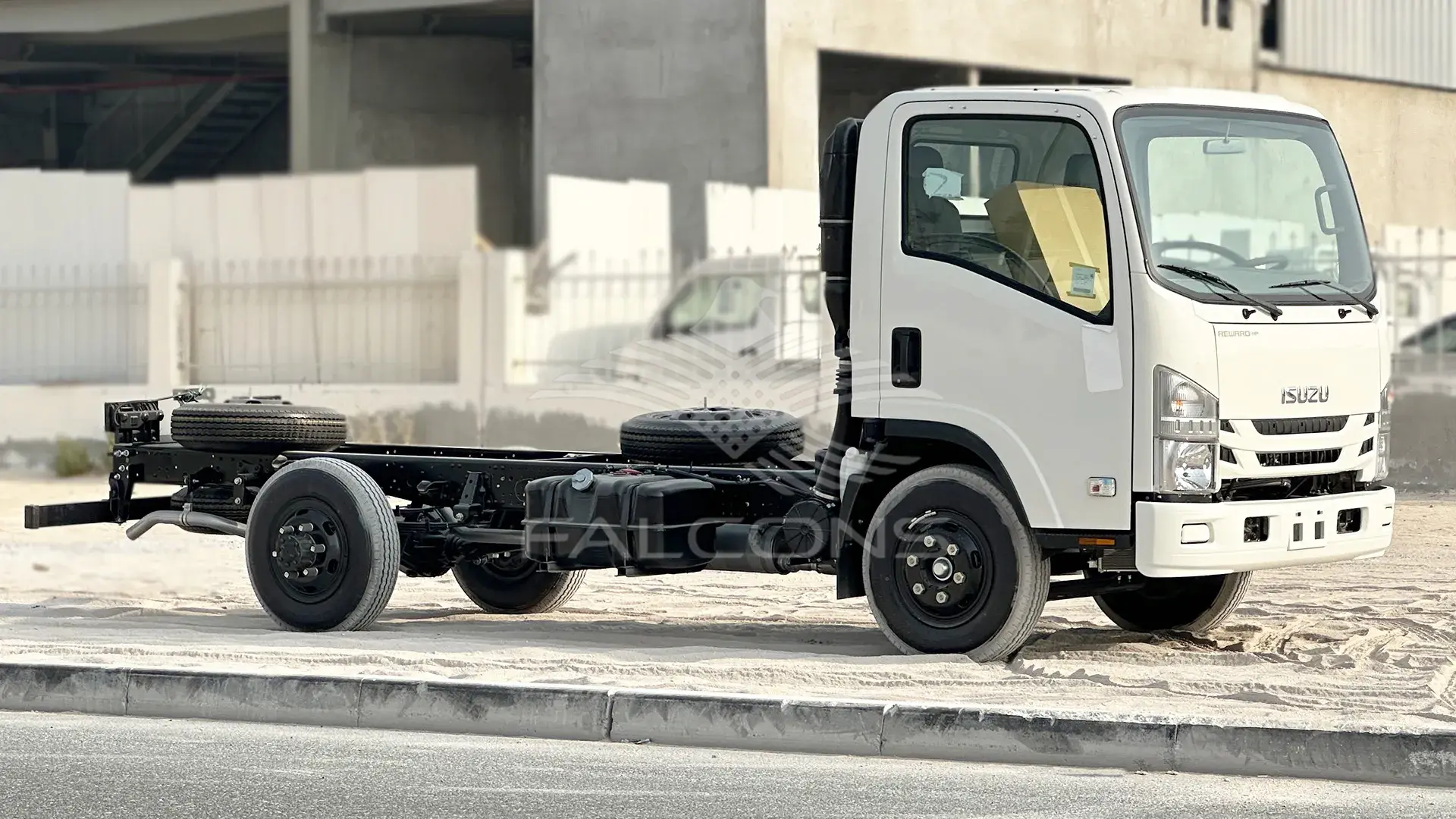 4.6L 71H 4.6L CHASIS SPL MT - Image 5