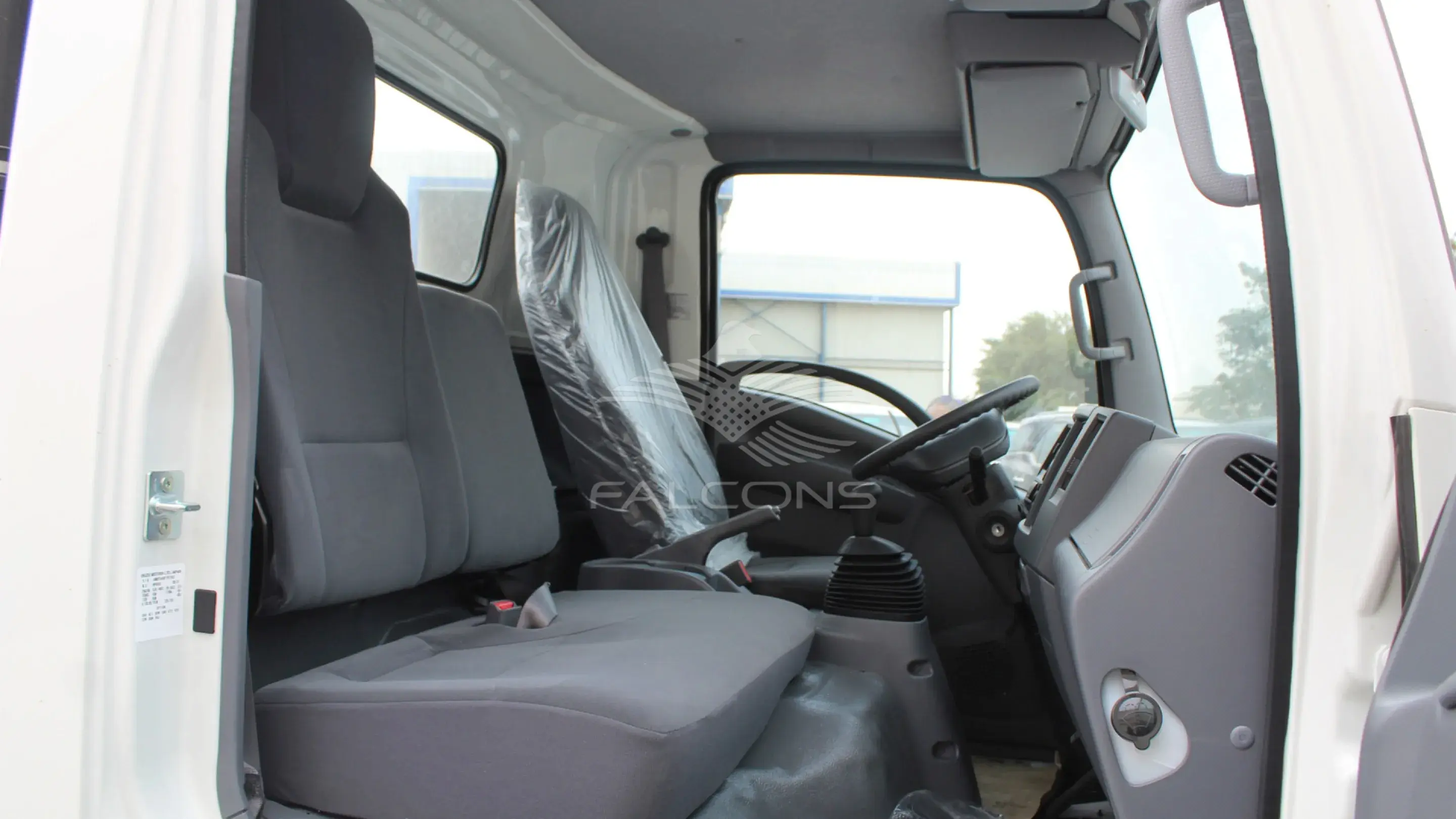 4570 cc TRUCK CAB CHASSIS 4X2 DIESEL MT - Image 10