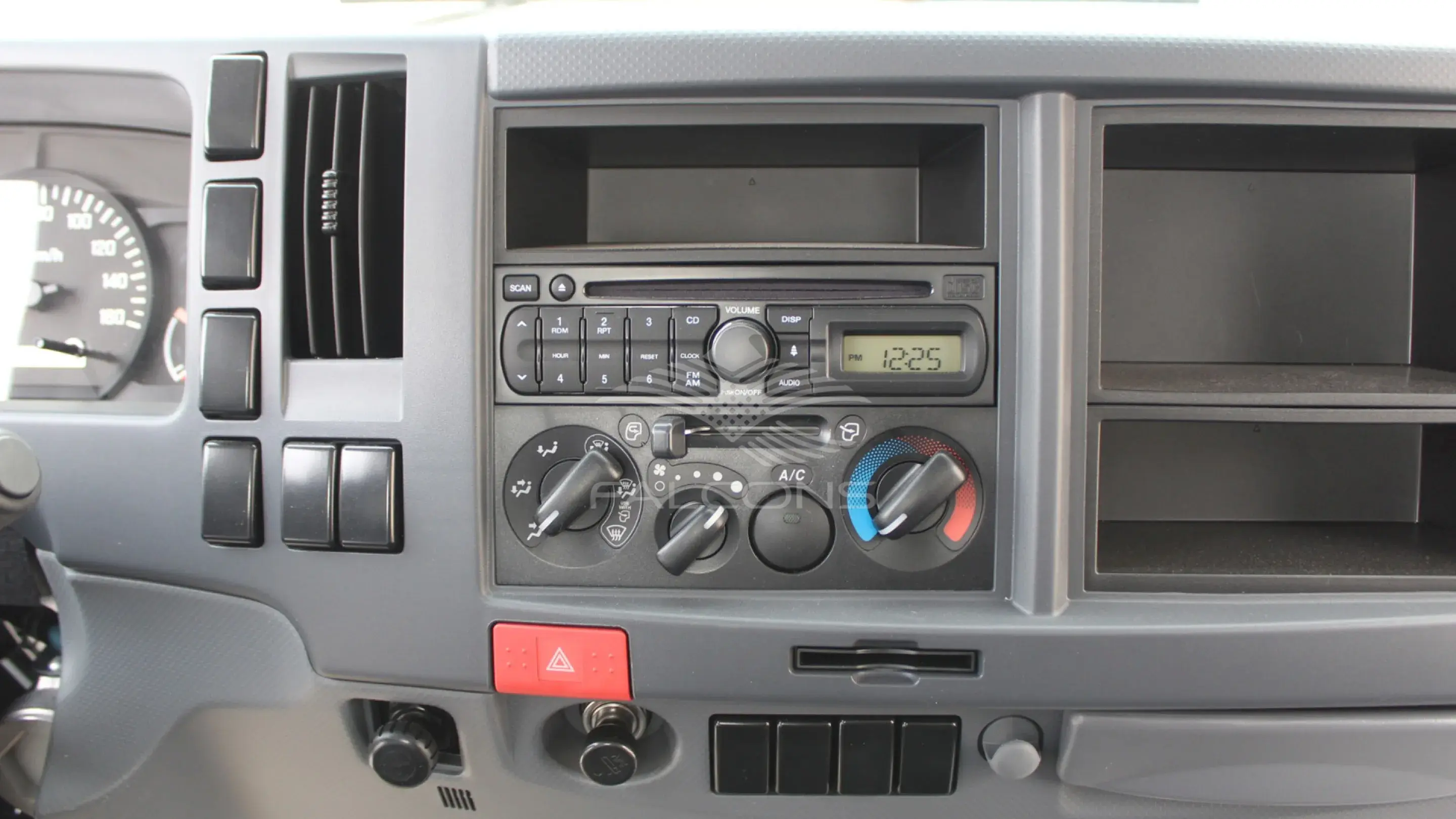 4570 cc TRUCK CAB CHASSIS 4X2 DIESEL MT - Image 15
