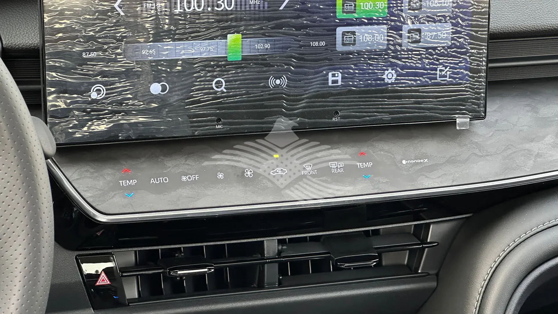 2.0 GVP LUXURY AT - Image 17
