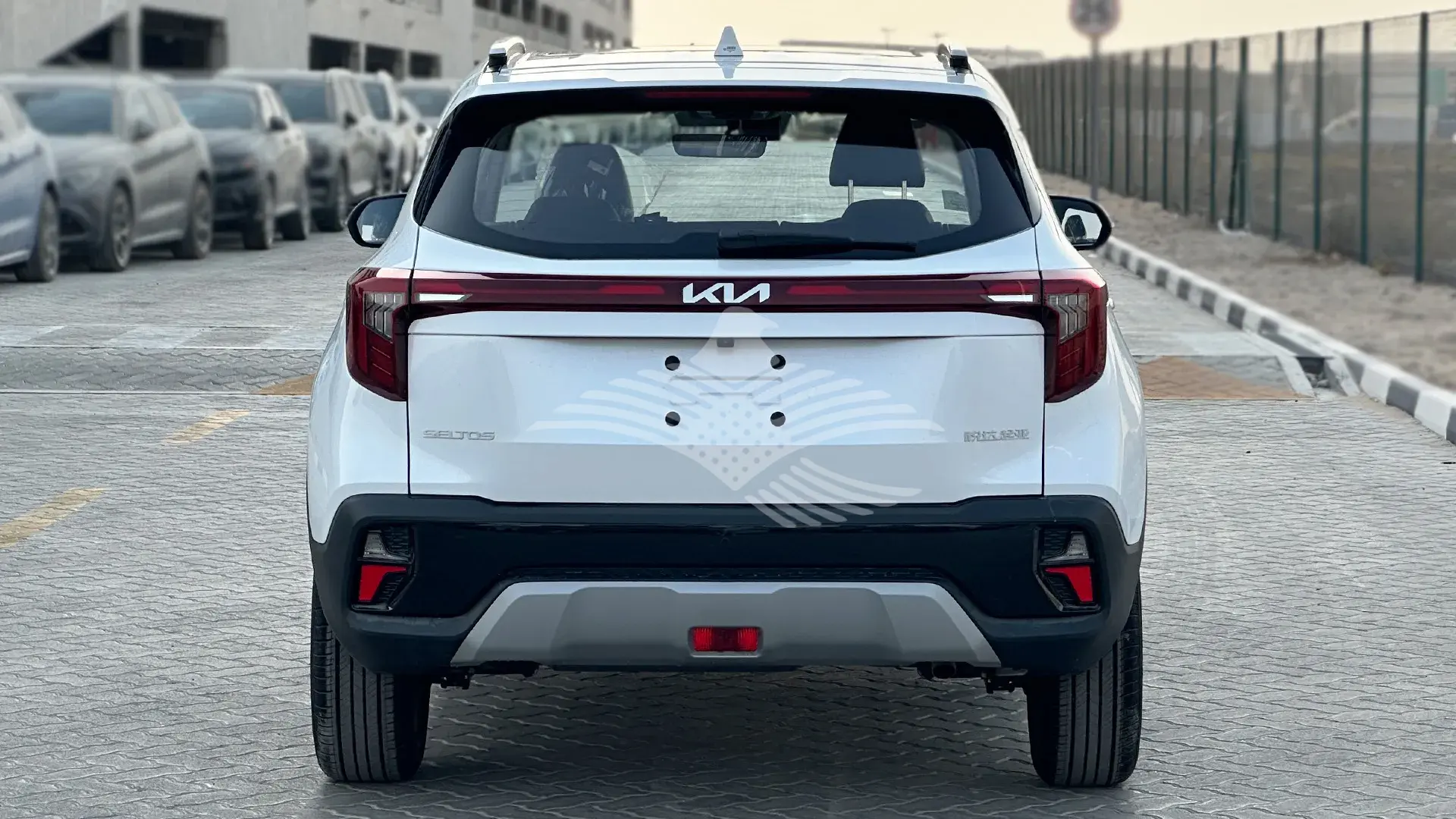 1.5L CVT Luxury - Image 3