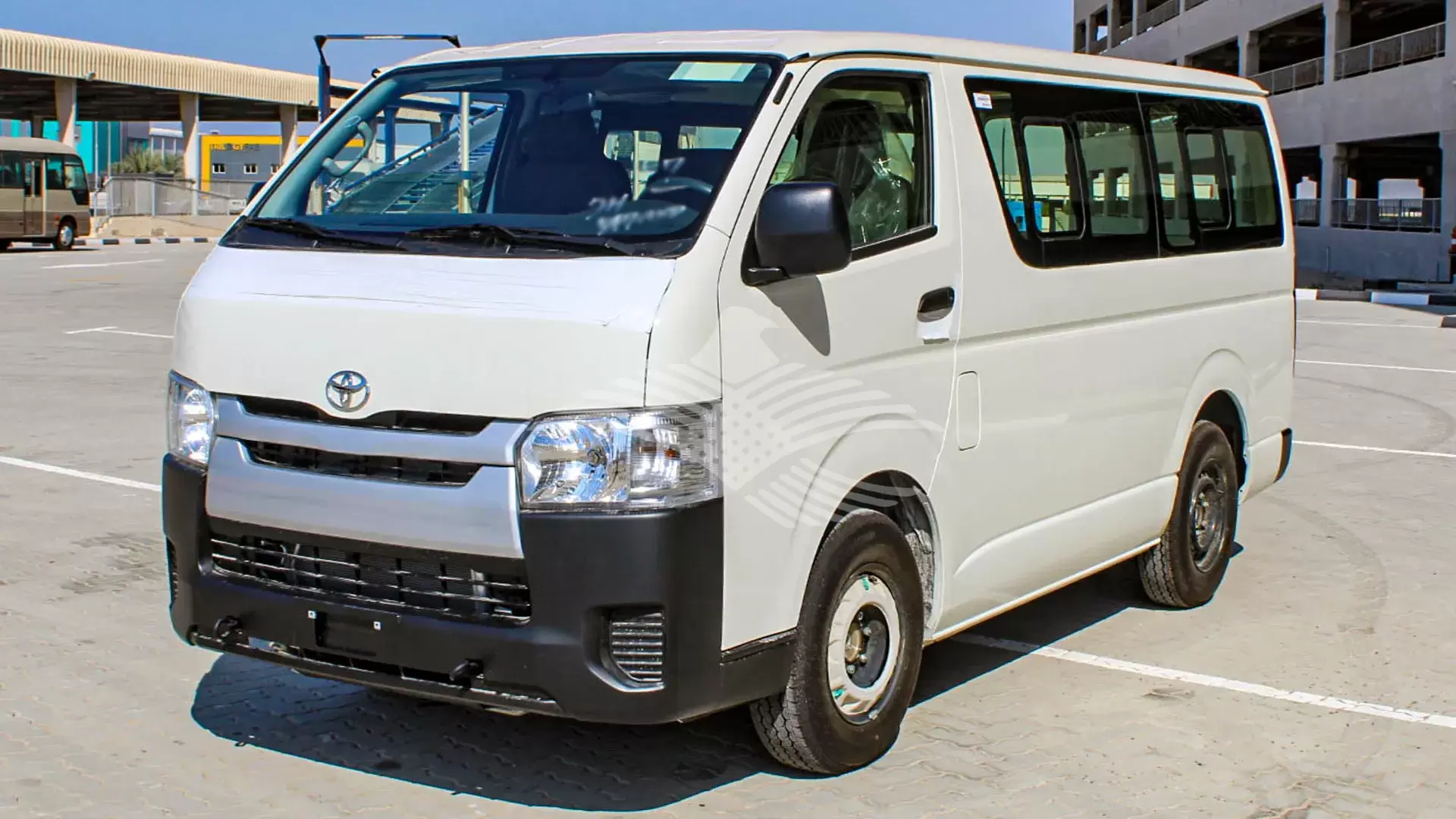 2.5L GLS VAN AC STD MT