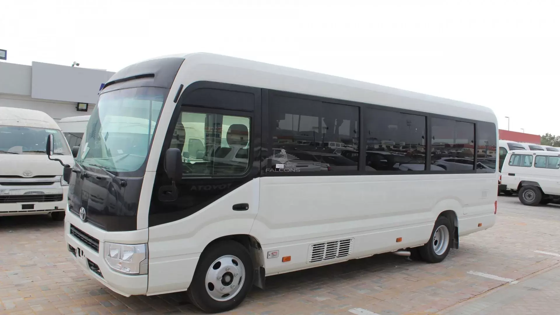 4.2L MT 2024 - Image 4