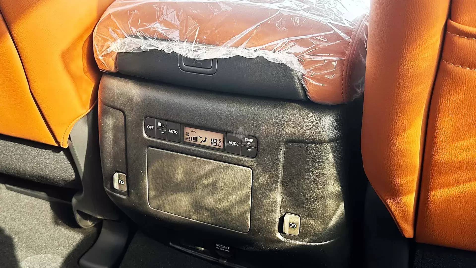 V8 PLATINUM 5.6L - Image 15