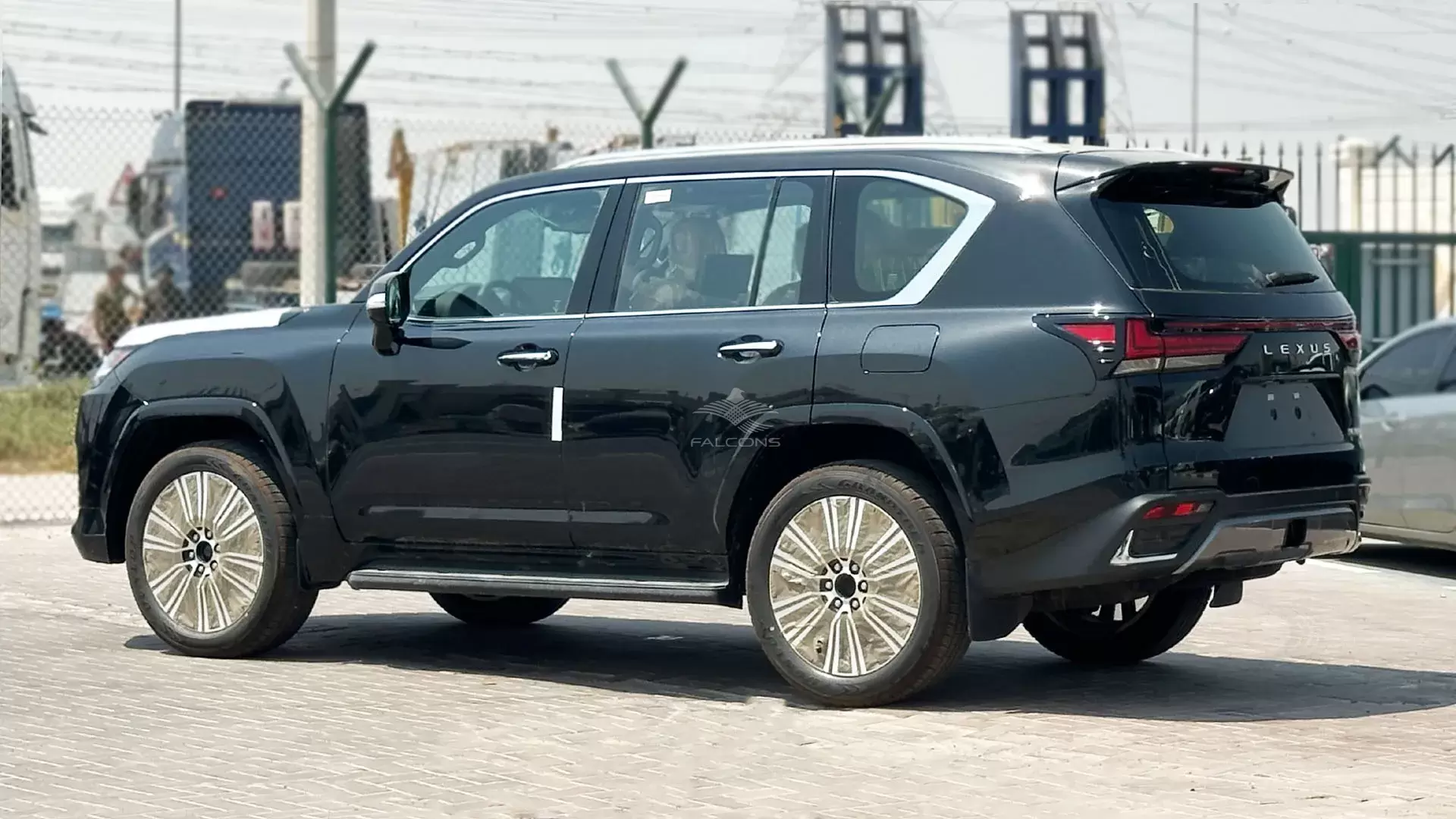 3.5L LX URBAN 10 AT - Image 2