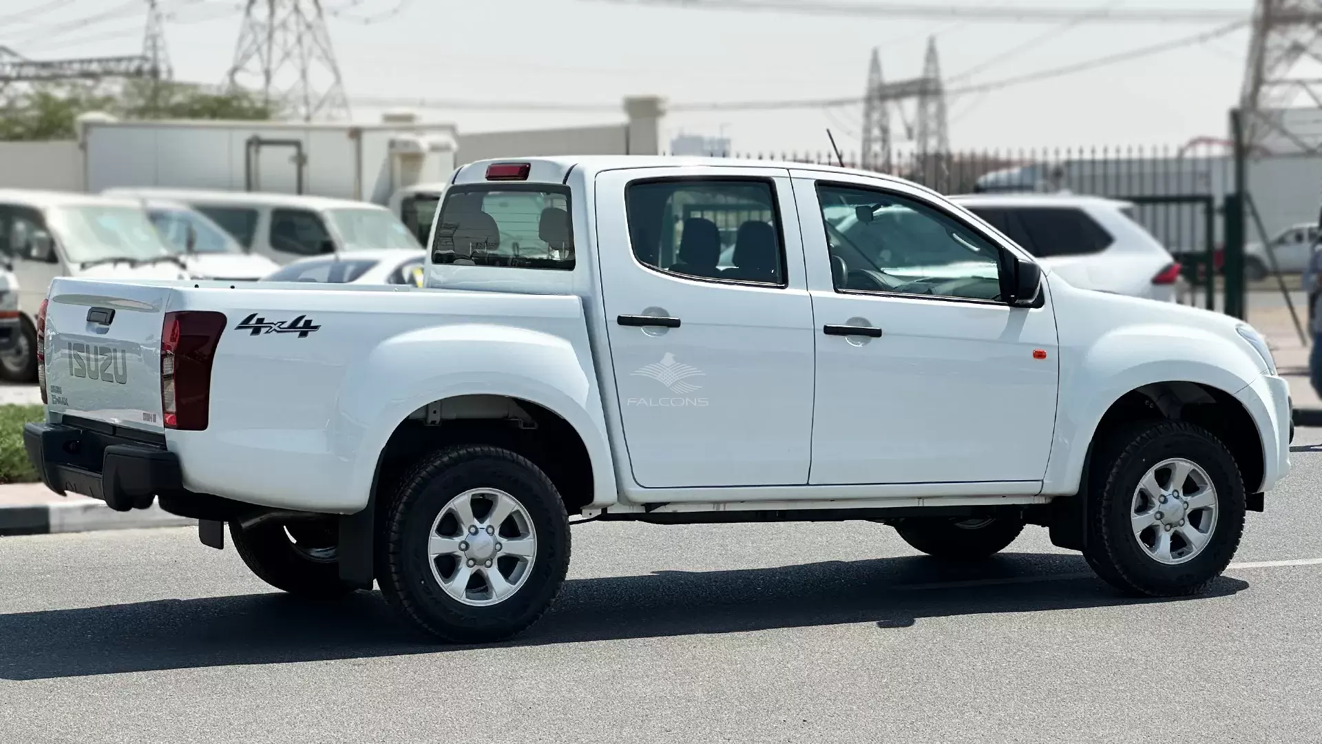 2.5L DC 4X4 PWR A/W ABS Remote MT - Image 4