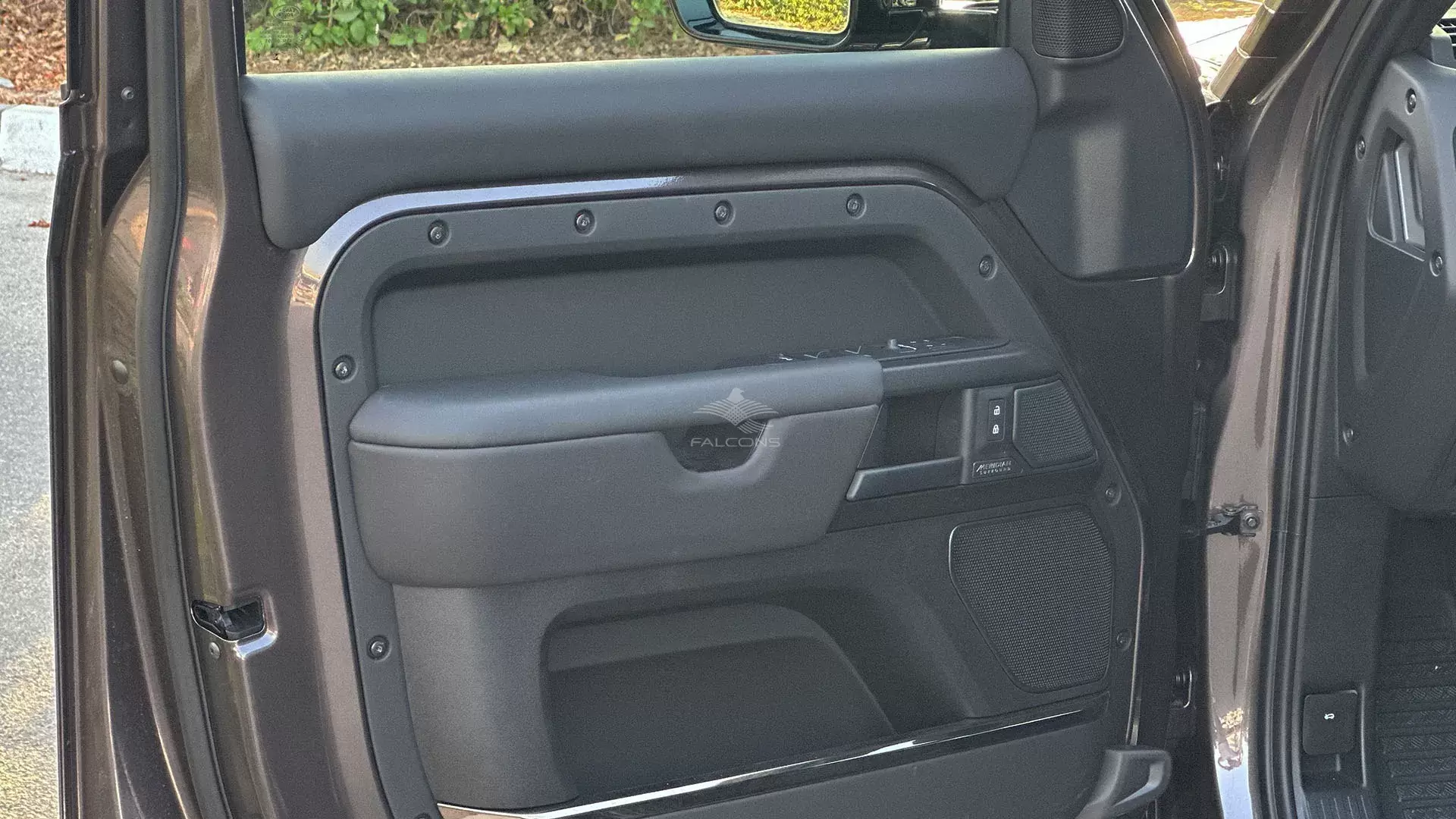4.4L OCTA AWD 5DR SWB 635PS AT - Image 12
