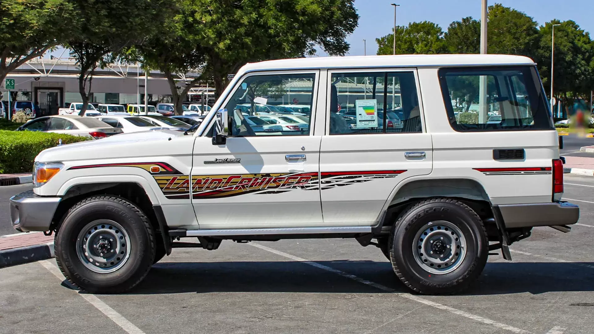 4.5L LC76 T DSL - E MT - Image 2
