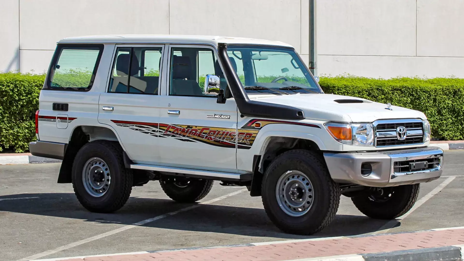4.5L LC76 T DSL - E MT - Image 7